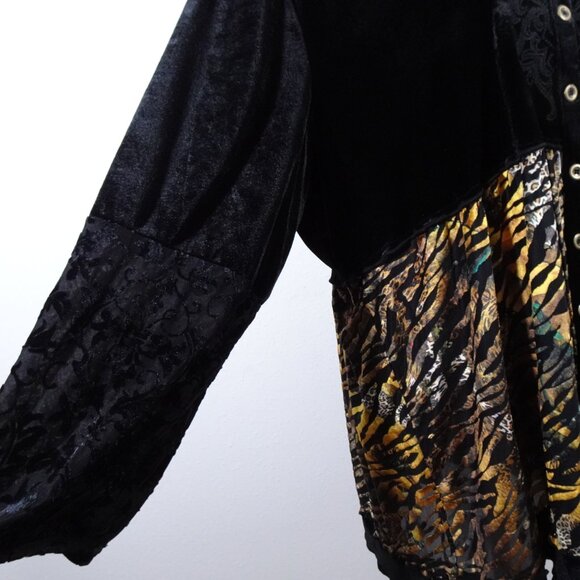 Calessa Tunic Top Women's Plus Size 1X Velvet Burnout Animal Print Boho - Picture 6 of 10